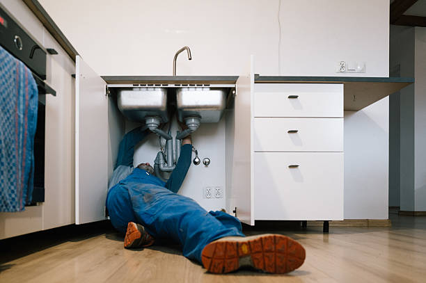 Professional Plumbing technician working in Dufur, OR